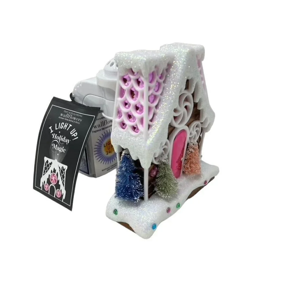 Bath & Body Works Magical Holiday Gingerbread House Wallflower Nightlight
